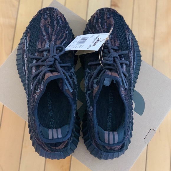 Adidas Yeezy Boost 350 V2 Mx rock, US8. - Picture 3 of 4
